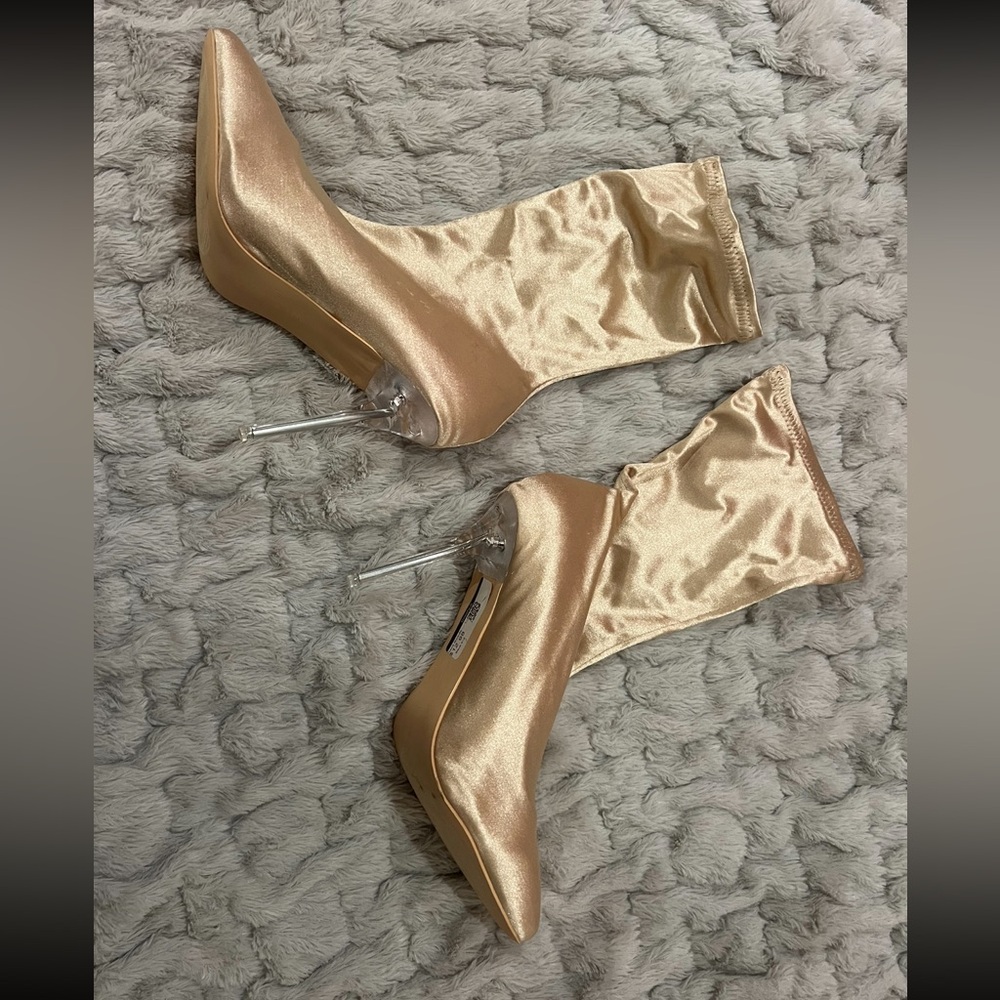 Elegant Satin Gold Women's slip on Heel boots